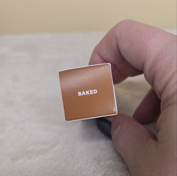 Milk Makeup (BAKED) Matte Cream Bronzer Stick 0.19 oz/5.7 g - Picture 13 of 13